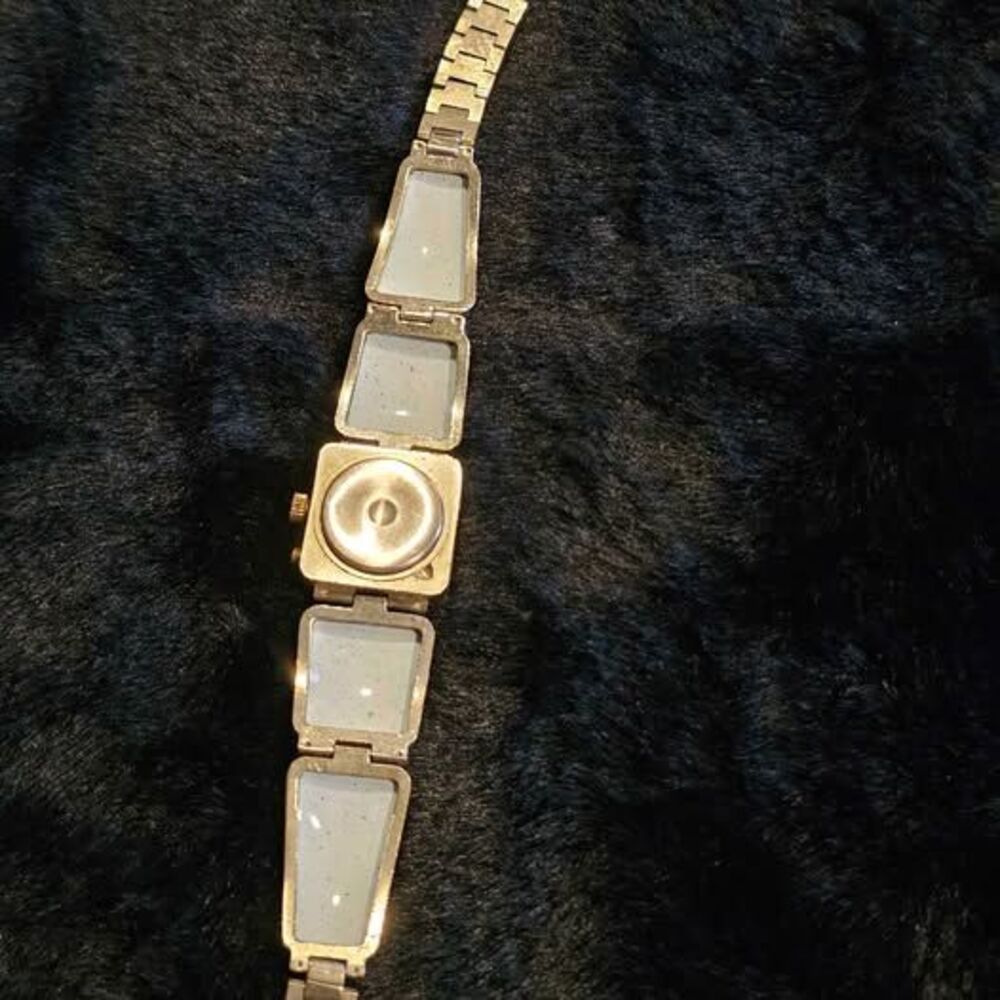 Rare vintage Russian Chaika 17 jewel ladies watch - Picture 5 of 7